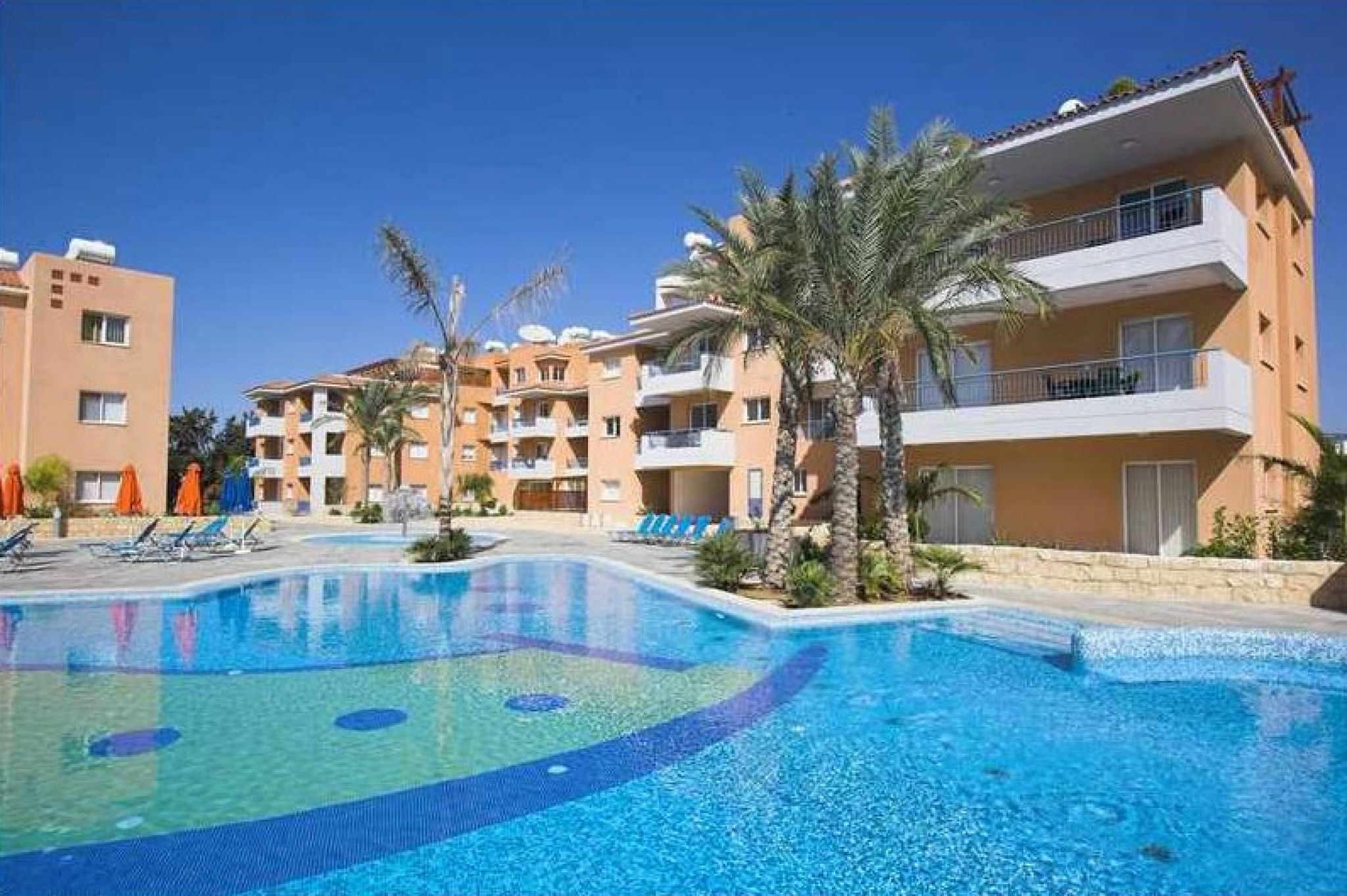 For Sale 1 bedroom apartment with swimming pool EUR 85.000