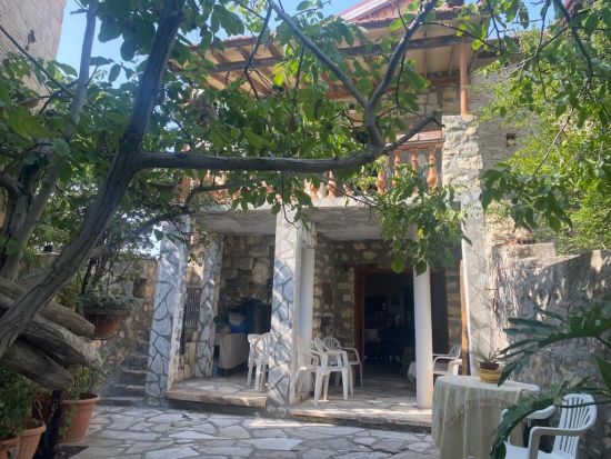 2 Bedroom Traditional House In Lofou