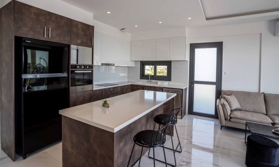 3 Bedroom Apartment In Kato Polemidia