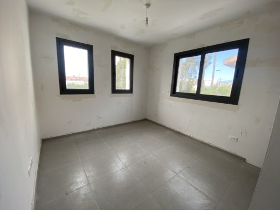 2 Bedroom Apartment In Kato Polemidia